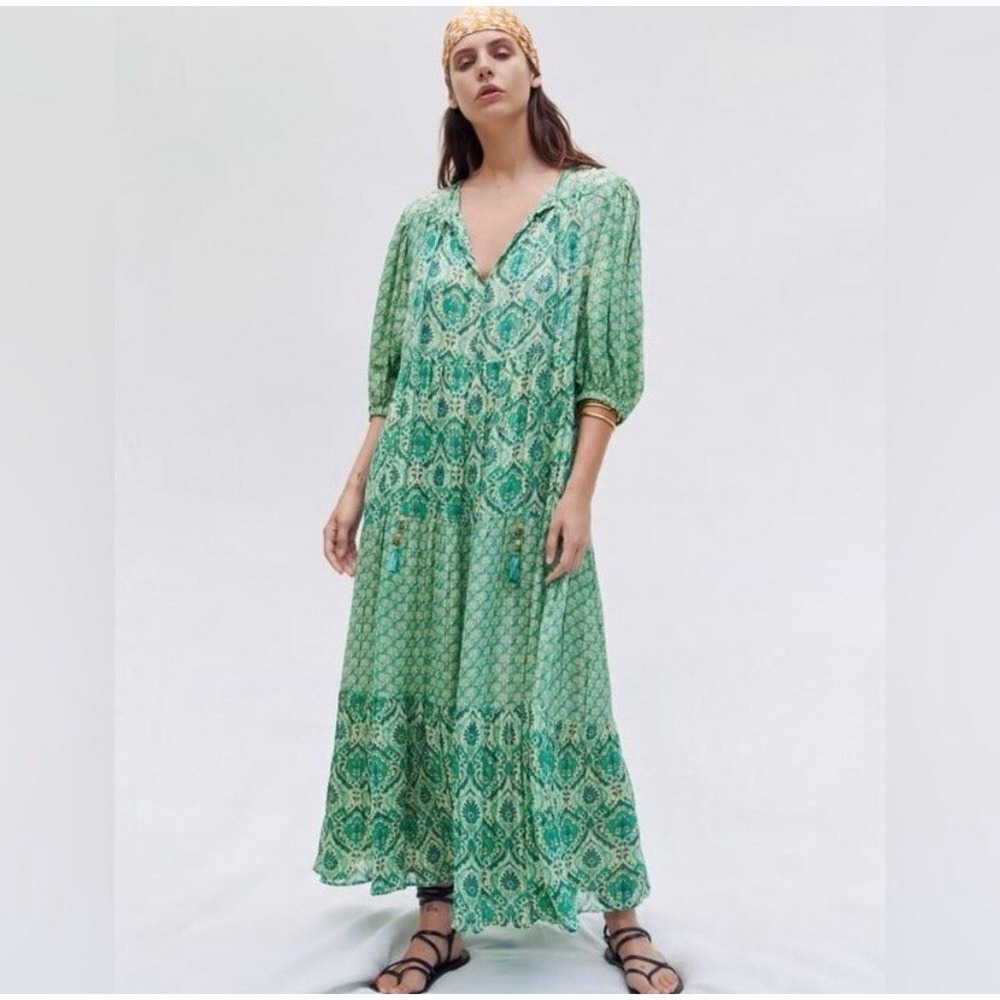 Green Printed V-Neck Maxi Dress